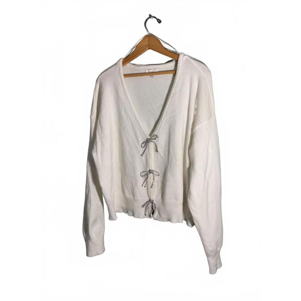 Crown & Ivy Cozy White Holiday/Party Sweater with Cute Metallic Bow Ties XXL